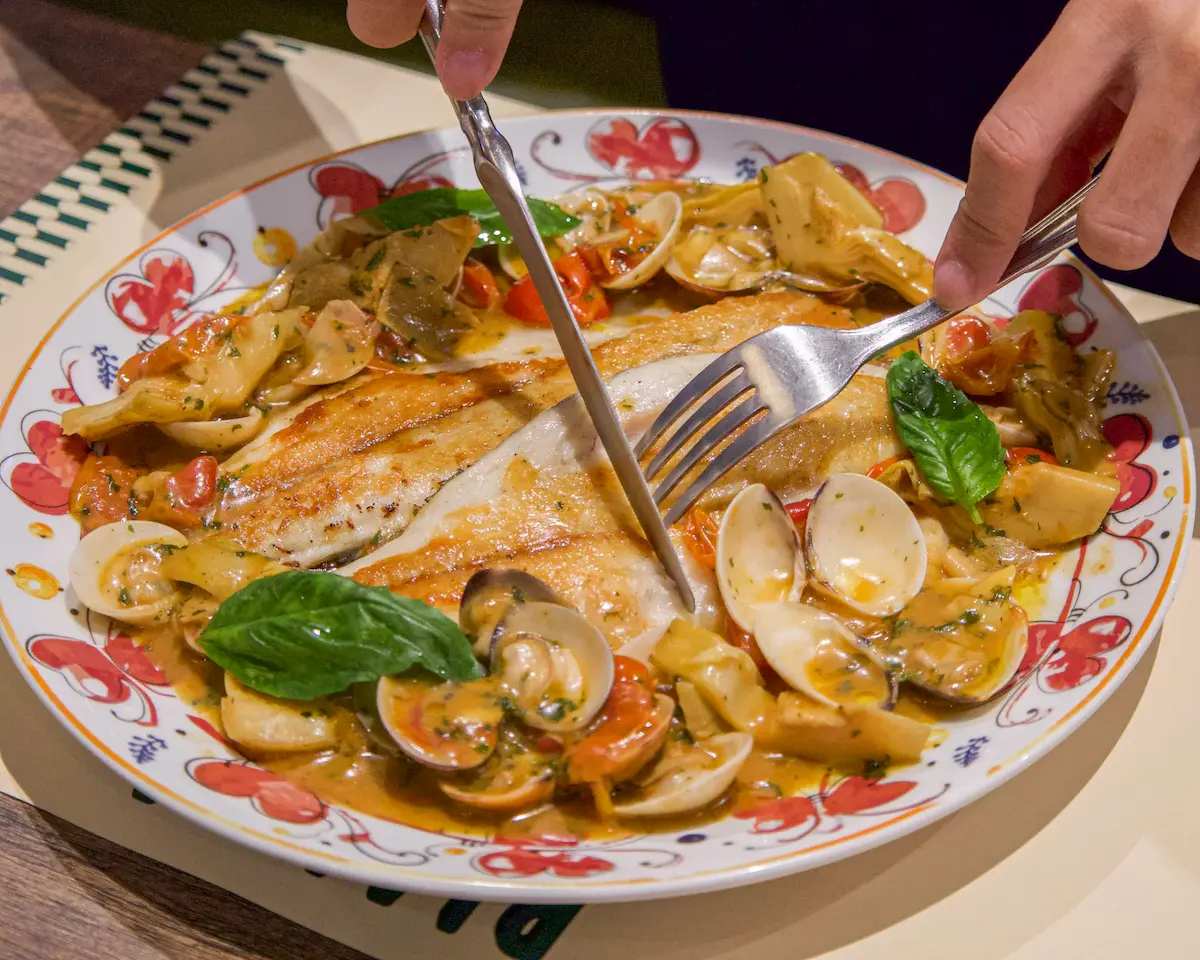 Seabass Acqua Pazza Vongole
